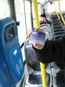 Empezaron a dar la SUBE gratis a los jubilados Empezaron a dar la SUBE gratis a los jubilados