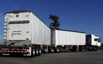 Usarán los camiones bitrenes en las rutas Usarán los camiones bitrenes en las rutas