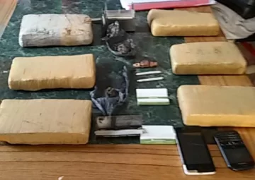 Una pareja presa con casi 6 kg de marihuana Una pareja presa con casi 6 kg de marihuana