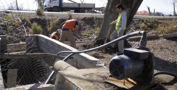 Entregaron $5 millones para riego en el Médano de Oro Entregaron $5 millones para riego en el Médano de Oro