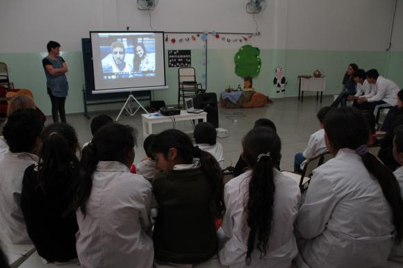 Un saludo que revolucionó a 90 chicos discapacitados Un saludo que revolucionó a 90 chicos discapacitados