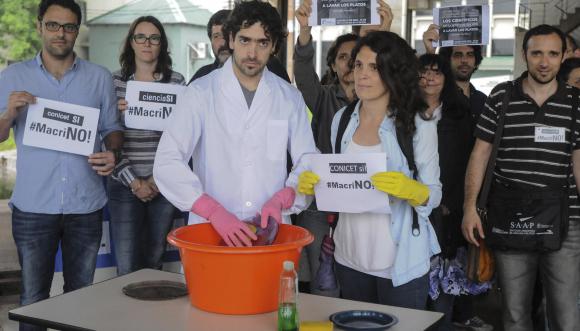 Claves del debate que puede marcarle el rumbo al balotaje Claves del debate que puede marcarle el rumbo al balotaje