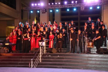 Gloria a la música en las alturas Gloria a la música en las alturas