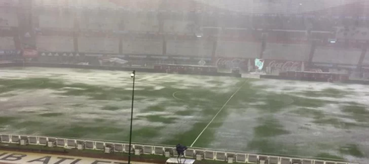 Suspendieron el Argentina-Brasil por la lluvia y se juega mañana a las 21 Suspendieron el Argentina-Brasil por la lluvia y se juega mañana a las 21