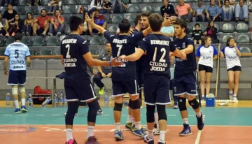 Obras se dejó estar en el final y cayó ante Ciudad Obras se dejó estar en el final y cayó ante Ciudad