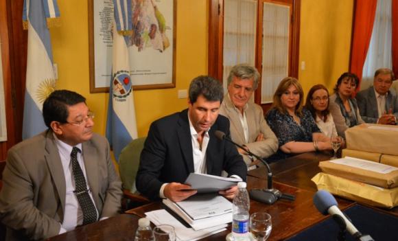 Licitan arreglos en escuela rawsinas Licitan arreglos en escuela rawsinas