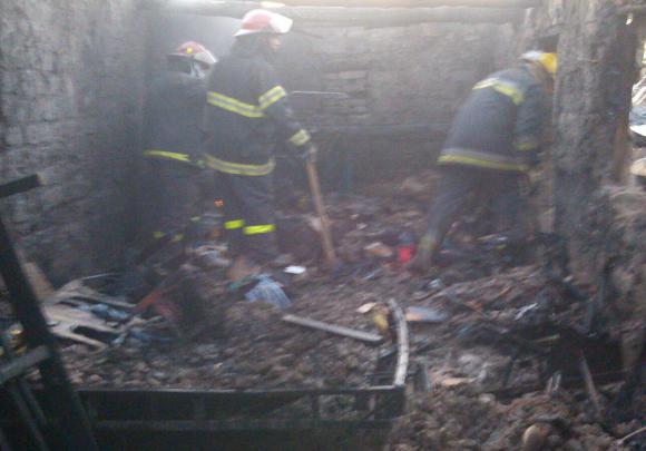 ¿Uno de sus 4 hijos prendió fuego y causó un desastre? ¿Uno de sus 4 hijos prendió fuego y causó un desastre?