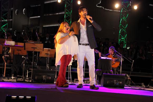 Imponente show bajo las estrellas Imponente show bajo las estrellas