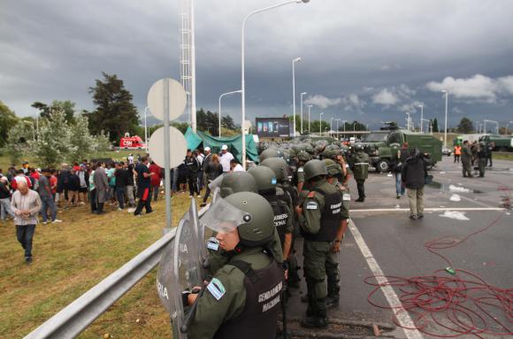 Acordaron el pago de 6 mil pesos por trabajador Acordaron el pago de 6 mil pesos por trabajador