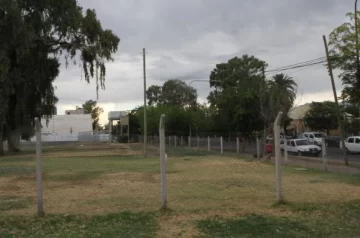 Harán un estacionamiento subterráneo frente al Cívico Harán un estacionamiento subterráneo frente al Cívico