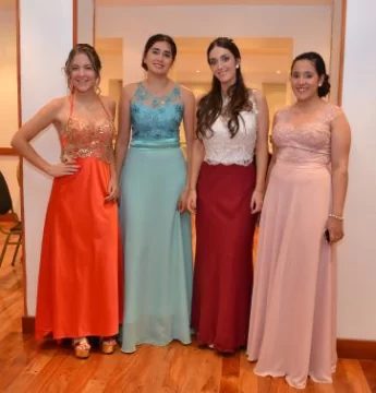 Egresados de La Medalla Milagrosa Egresados de La Medalla Milagrosa