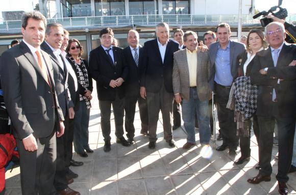 Cumbre peronista: llegan a San Juan 10 gobernadores Cumbre peronista: llegan a San Juan 10 gobernadores