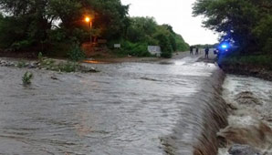 Siguen las lluvias en Valle Fértil y temen que aumenten las crecidas Siguen las lluvias en Valle Fértil y temen que aumenten las crecidas