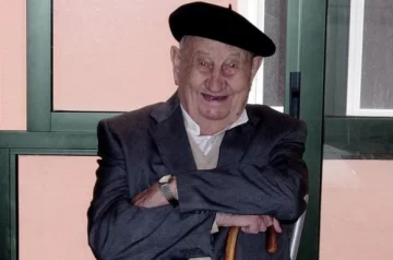 Fallece un hombre de 107 años que bebía 3 litros de vino diario Fallece un hombre de 107 años que bebía 3 litros de vino diario