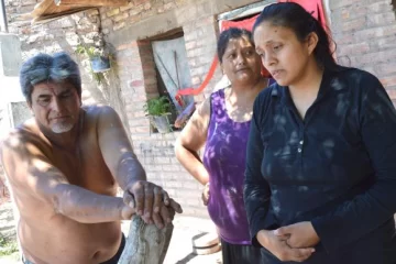 Por salvar un gatito, cae a un canal y muere Por salvar un gatito, cae a un canal y muere