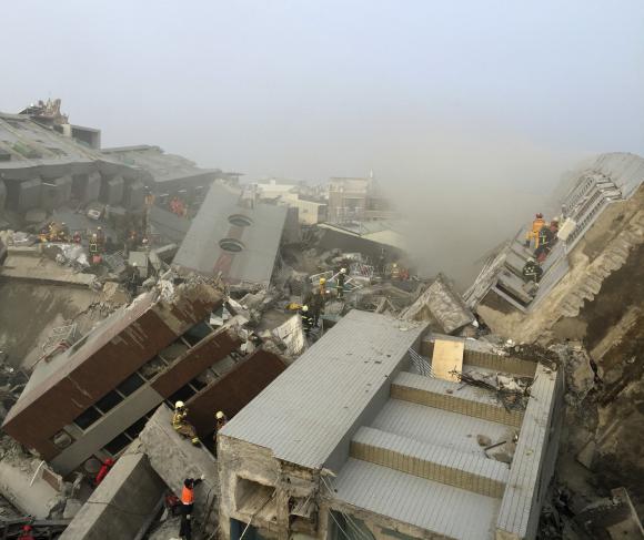 Desesperación por sismo mortal en el sur de Taiwán Desesperación por sismo mortal en el sur de Taiwán