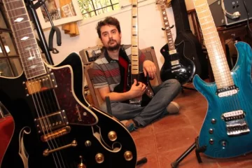 El señor de las guitarras El señor de las guitarras