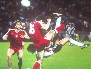 Video: a 30 años de la chilena del Enzo Video: a 30 años de la chilena del Enzo