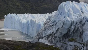 Turistas se quejaron del precio de la entrada y cortaron el acceso al Perito Moreno Turistas se quejaron del precio de la entrada y cortaron el acceso al Perito Moreno