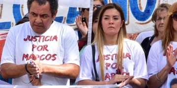 Habló la novia del joven asesinado: “Teníamos muchos proyectos, pero quedaron en la nada” Habló la novia del joven asesinado: “Teníamos muchos proyectos, pero quedaron en la nada”