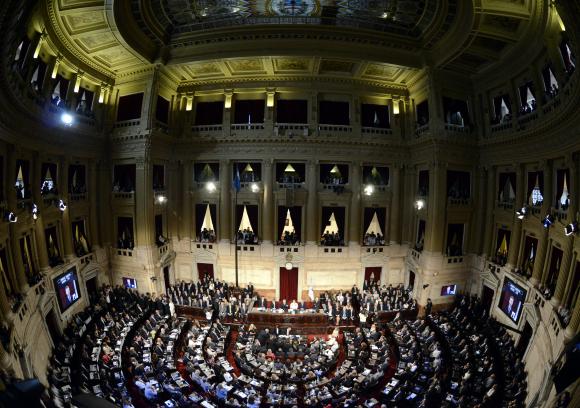 Fuerte contrapunto en el Congreso Fuerte contrapunto en el Congreso