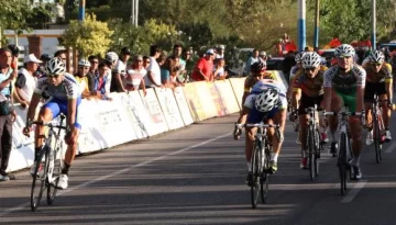 Escuela, en infartante sprint Escuela, en infartante sprint