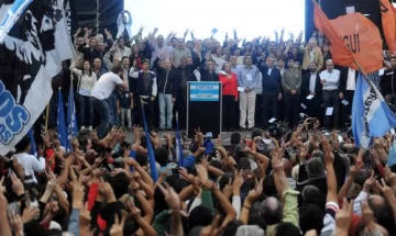 Gobernadores del PJ faltaron a la cumbre K Gobernadores del PJ faltaron a la cumbre K