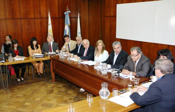 Trabajan en un protocolo de catástrofes para Cuyo Trabajan en un protocolo de catástrofes para Cuyo