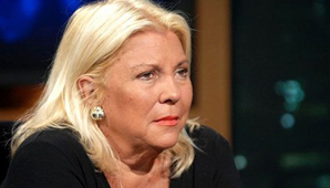 Carrió disparó otra vez contra el Papa Francisco: “Quiero un pastor, no un político” Carrió disparó otra vez contra el Papa Francisco: “Quiero un pastor, no un político”