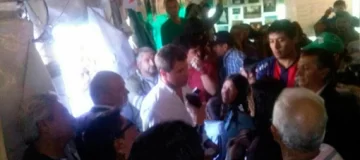 Cómo fueron los 35 minutos de Uñac con los asambleístas jachalleros Cómo fueron los 35 minutos de Uñac con los asambleístas jachalleros