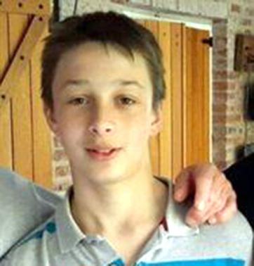 Manuel murió por los golpes Manuel murió por los golpes