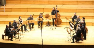 “Llamó a los Doce y los envió de dos en dos” (Mc. 6:6) “Llamó a los Doce y los envió de dos en dos” (Mc. 6:6)