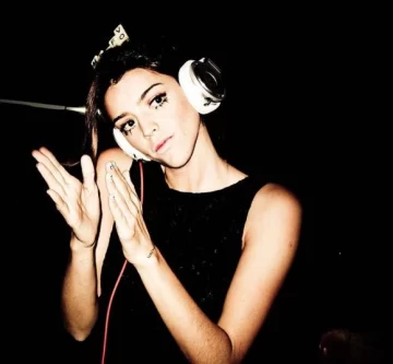 Domingo de música y glamour Domingo de música y glamour