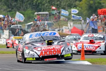 Rossi obtuvo el primer triunfo del año en la categoría madre Rossi obtuvo el primer triunfo del año en la categoría madre