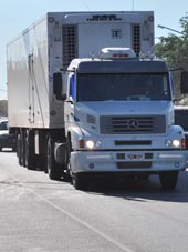 Por medidas nacionales, el transporte carretero trabaja en un 50% Por medidas nacionales, el transporte carretero trabaja en un 50%