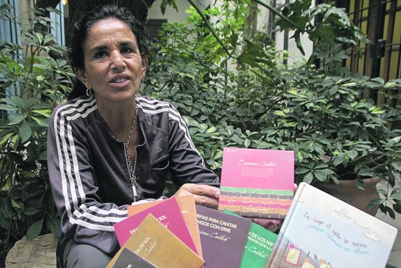 Todas las canciones, una voz Todas las canciones, una voz