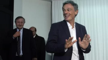 Gobierno pide que no haya despidos por ochenta días Gobierno pide que no haya despidos por ochenta días