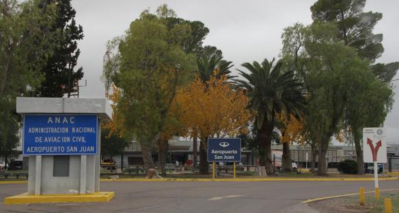 Por 3 meses, el aeropuerto local triplicará sus vuelos Por 3 meses, el aeropuerto local triplicará sus vuelos