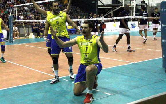 El Cantoni seguirá cantando ‘Uchikov‘ El Cantoni seguirá cantando ‘Uchikov‘