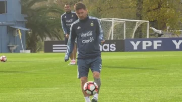 Messi es duda para el once inicial frente a Honduras Messi es duda para el once inicial frente a Honduras