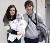 Se olvidaron a un bebé en una estación de servicio Se olvidaron a un bebé en una estación de servicio