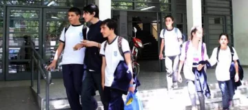 Por los paros, extenderán el ciclo lectivo en los tres colegios que dependen de la Universidad Por los paros, extenderán el ciclo lectivo en los tres colegios que dependen de la Universidad