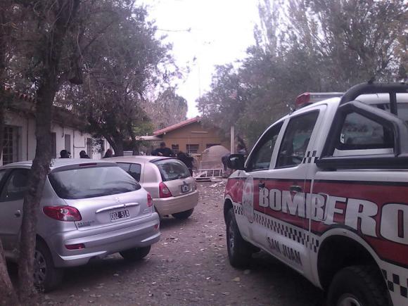 En su día, Bomberos Voluntarios rescataron a un perro en un increíble operativo En su día, Bomberos Voluntarios rescataron a un perro en un increíble operativo