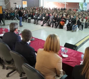 Capacitarán a docentes para que sepan hasta diseño web Capacitarán a docentes para que sepan hasta diseño web