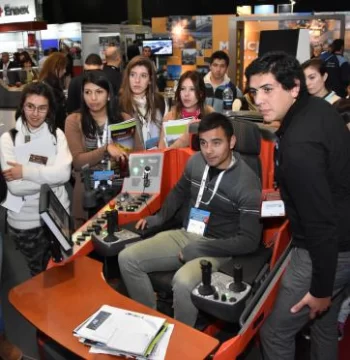 Uñac pidió a empresarios una mina más en 3 años Uñac pidió a empresarios una mina más en 3 años