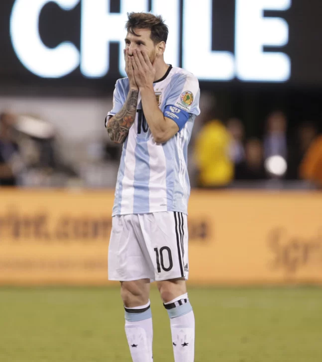 Otra vez la misma película: empate, definición por penales y Chile campeón Otra vez la misma película: empate, definición por penales y Chile campeón