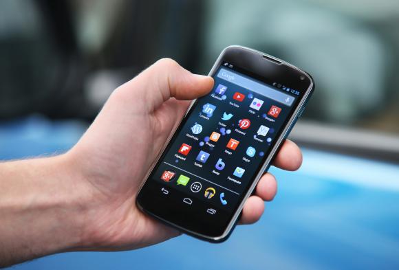 Avanza un acuerdo para vender más smartphones Avanza un acuerdo para vender más smartphones