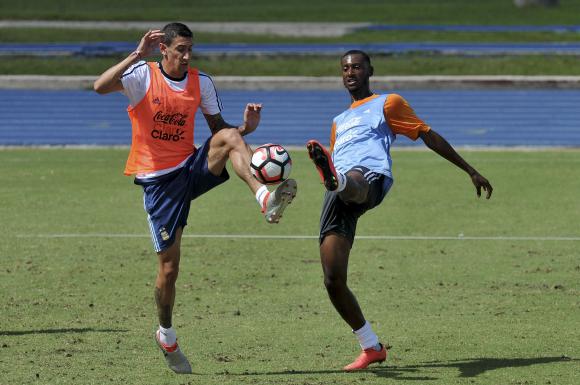 Di María hizo fútbol, anotó tres goles y se perfila para ser titular Di María hizo fútbol, anotó tres goles y se perfila para ser titular