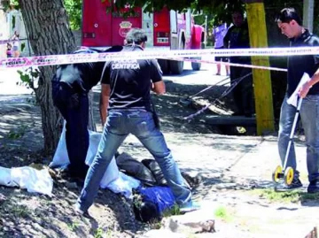 Echan a 3 policías y castigan a otros 2 por faltas graves Echan a 3 policías y castigan a otros 2 por faltas graves