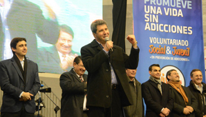 Desayuno, juegos y bandas musicales contra las adicciones Desayuno, juegos y bandas musicales contra las adicciones